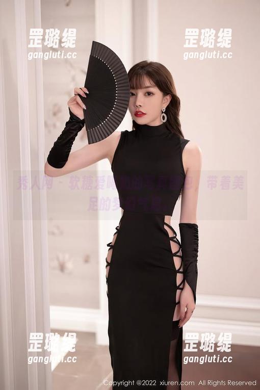 秀人网-软糖爱喝奶 秀人网 - 软糖爱喝奶的写真图包,带着美足的梦幻气息。