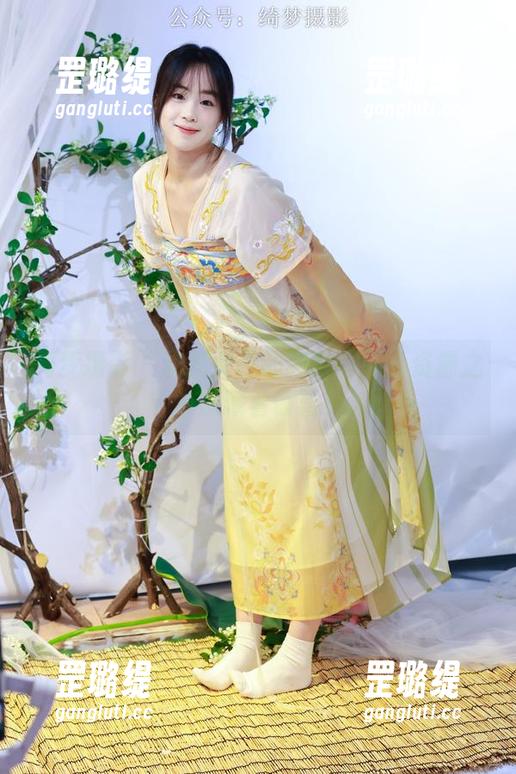 绮梦摄影 - 蕊蕊女神的图库探秘：资源之中总藏着惊喜！
