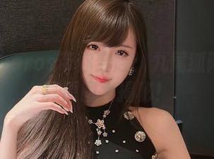 腐团儿Ikaros带你穿越：九尾狐阿狸的写真原图大揭秘！