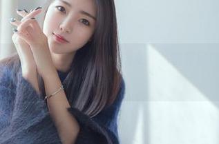 花漾show – 怎么葛征Model的修女作品能在网盘里勾动我的思绪？