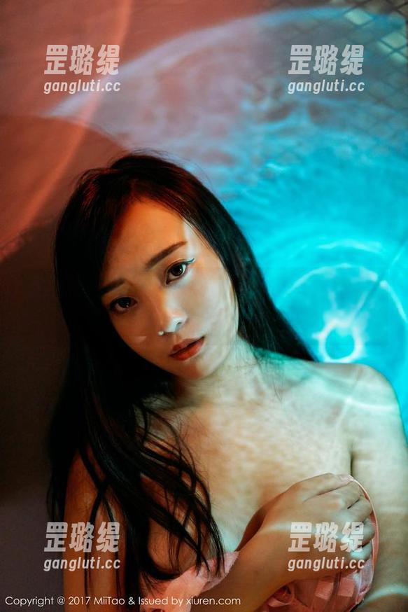 蜜桃社 - 连体衣的铃木：美图，真是让人欲罢不能的魅力！