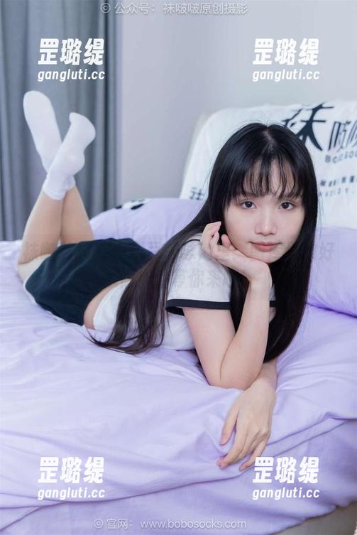 袜啵啵 - 在小甜豆的泳池里：图库里的好心情作品等你来瞧！
