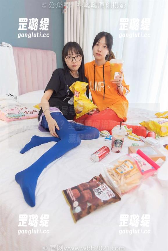 袜啵啵 - 双马尾写真捣蛋少女，小甜豆你到底在想什么？壁纸瞬间治愈，我好想收藏起来！