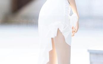语画界 – 言沫的图库里,简雅职场制服真的让人想多看几眼!