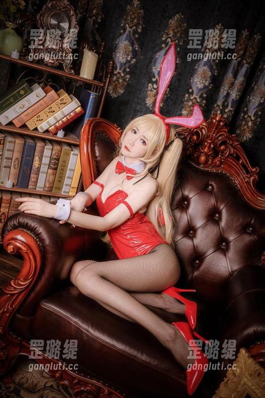 阮邑Fairy 红色大象在阮邑Fairy的镜头下:作品集下载,不用担心,它不会坐在你身边吓你哦!