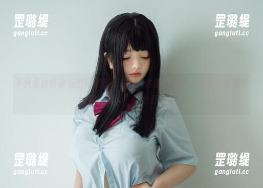 不只是体育课后的阿寨寨ninja：这组作品集一下载，可能会让你“误入”其他想法呢。