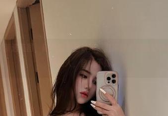 微密圈 – 精选美图，阿色的蓝色妖姬，觉得这世界的蓝色都不如她的迷人，自愧不如。