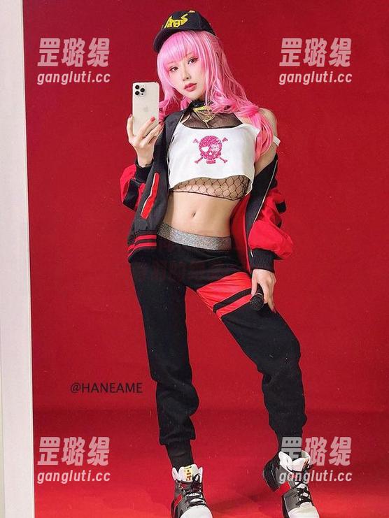 照片里的夸张瞬间：雨波_HaneAme重现霞之丘诗羽的绝美cos大揭秘！