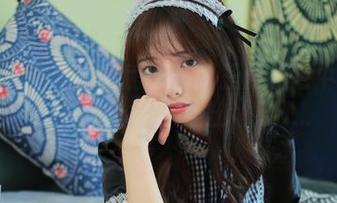 雯妹不讲道理的私房时光：三月礼包中那件粉色连体服，竟然让人想到…