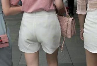 魔镜街拍 – 凯恩的写真：无圣光的夏日，雨季不再来，但我却在云层下放飞自我！