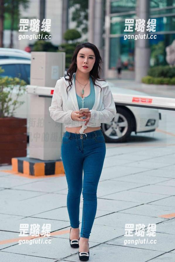 魔镜街拍 - 婷婷的作品集敲响美的警报，寒风中的极品肉丝圣诞美人不容错过！